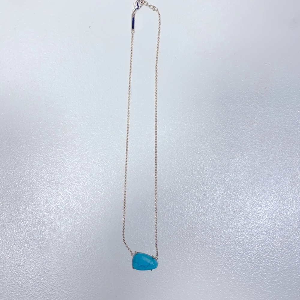 Kendra Scott necklace